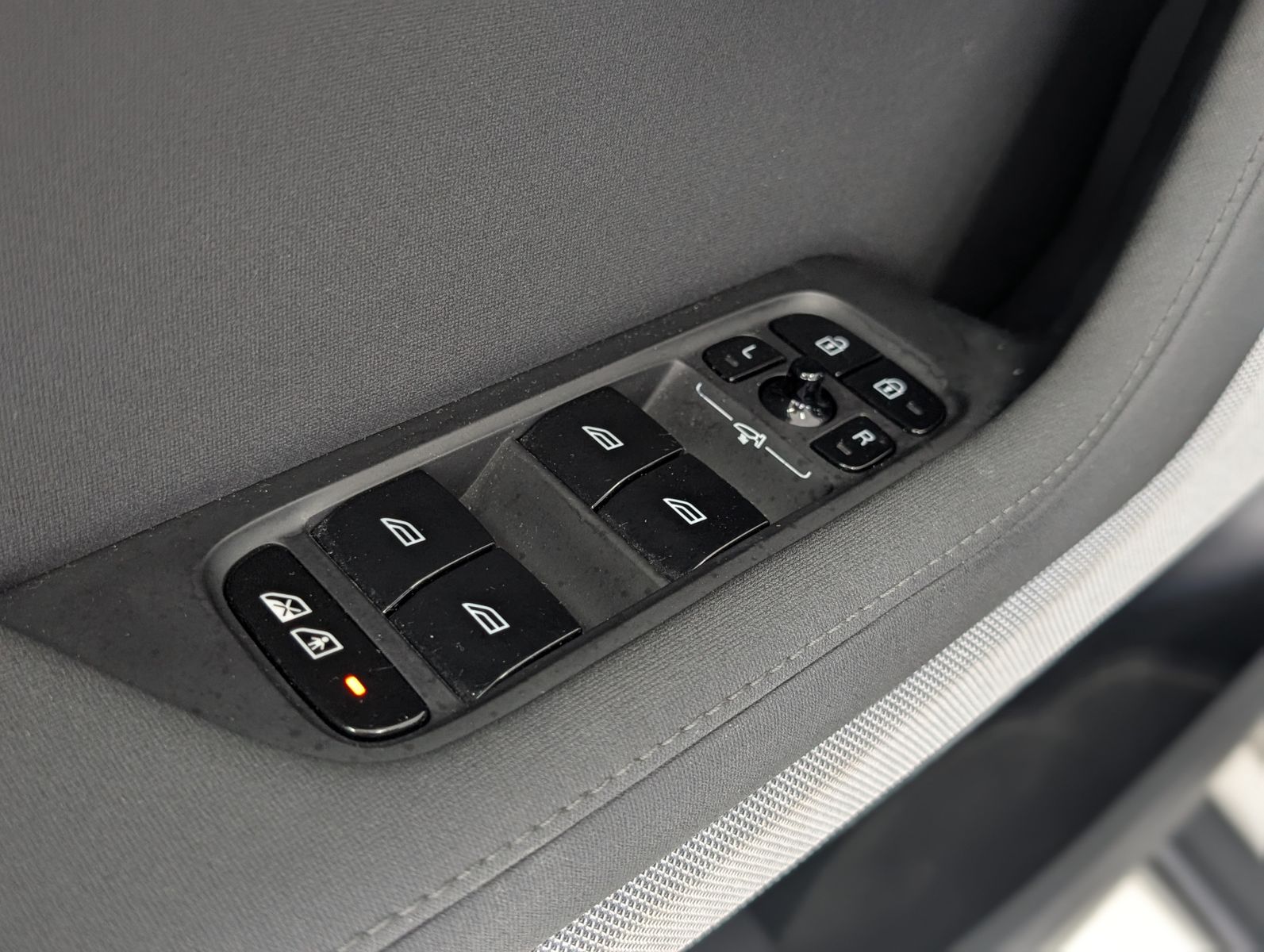 Fahrzeugabbildung Polestar 2 Range PILOT LITE PANO ACC LED H&K 360°