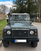Land Rover Defender 90 TD4 Station Wagon - Land Rover Defender: Grün