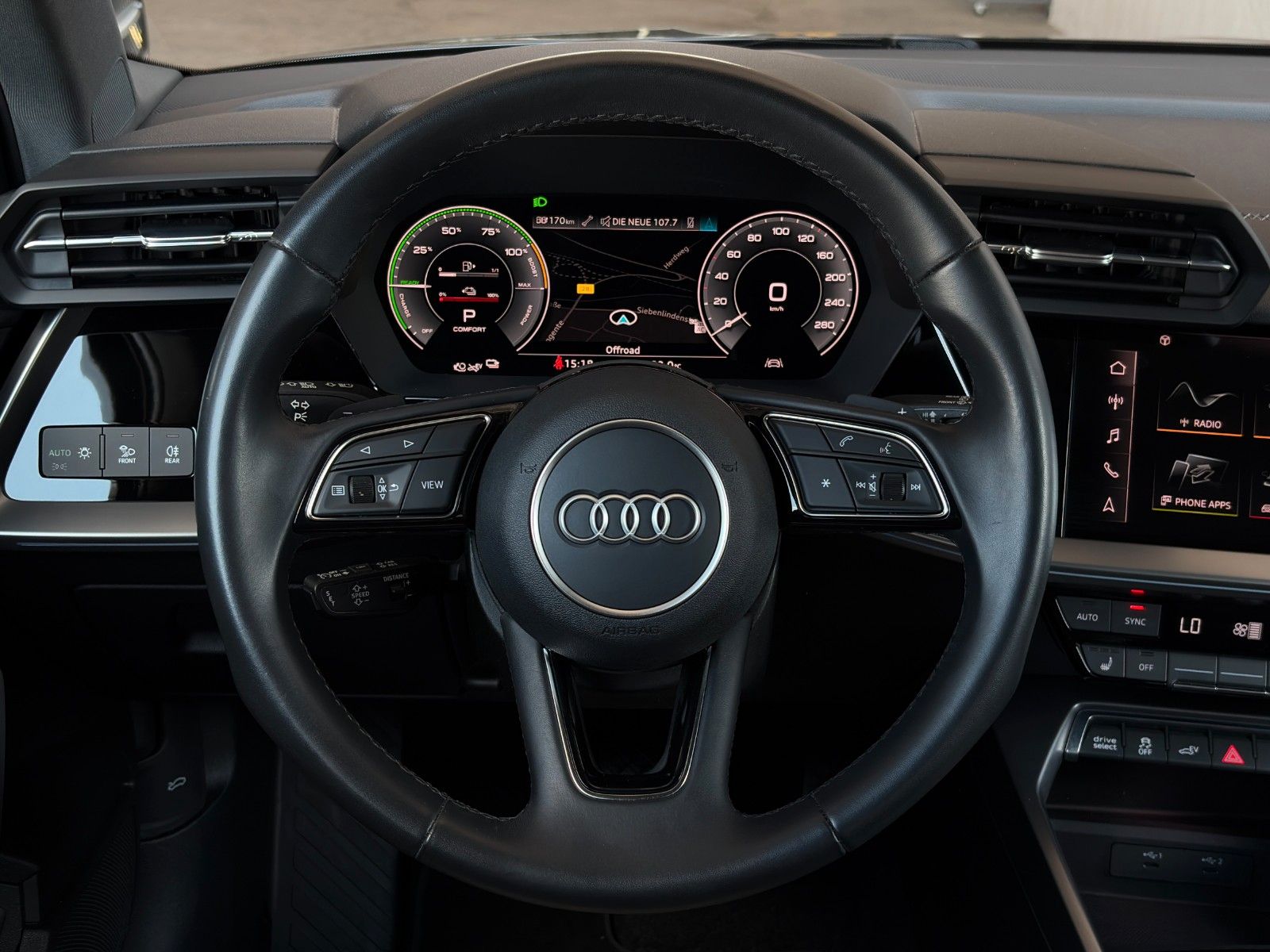 Fahrzeugabbildung Audi A3 Sportback 40 TFSIe Virtual 2Z-Klima PDC SHZ