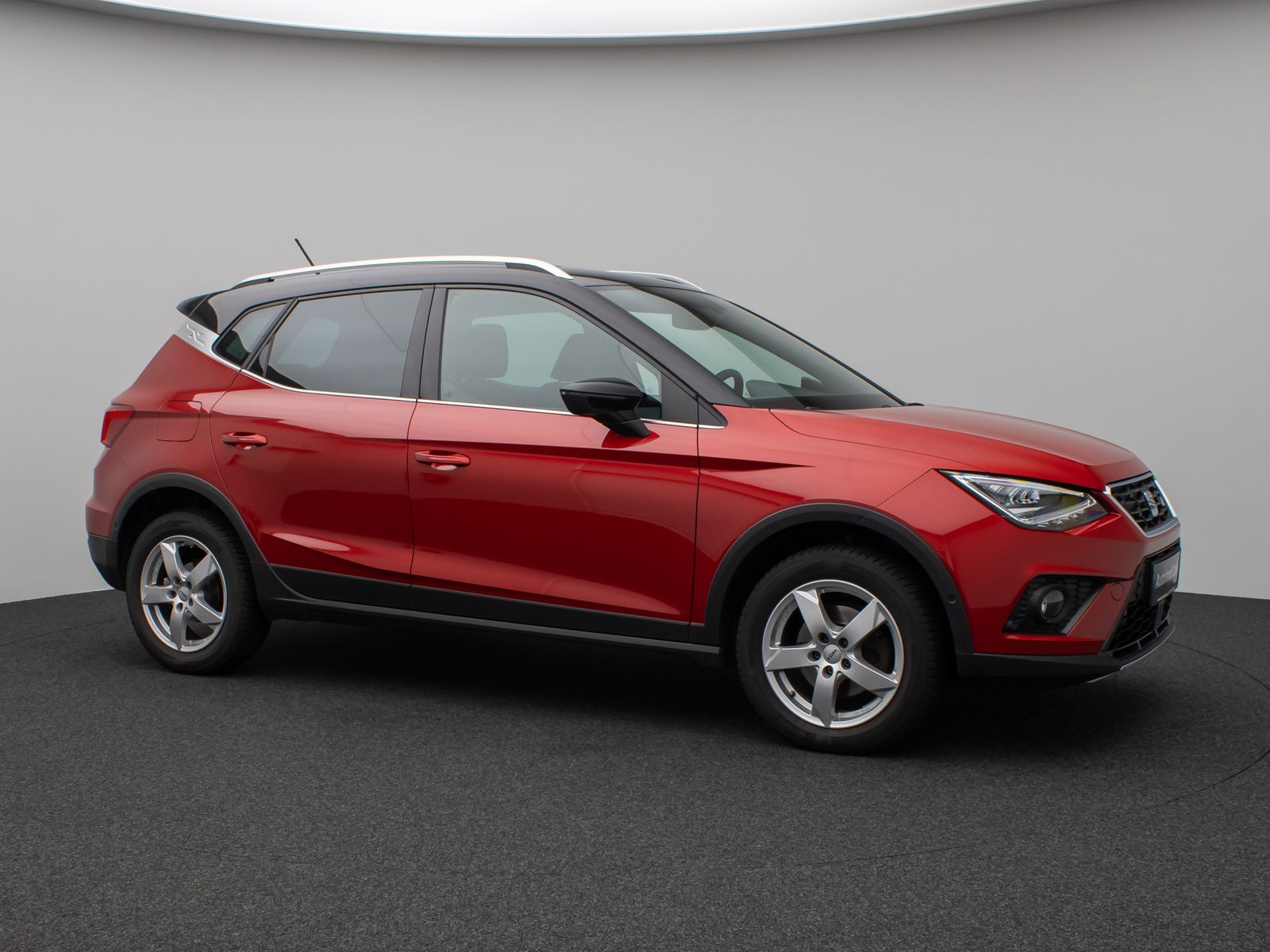 Fahrzeugabbildung SEAT Arona FR 1.5 TSI Kamera LED Tempomat Sport