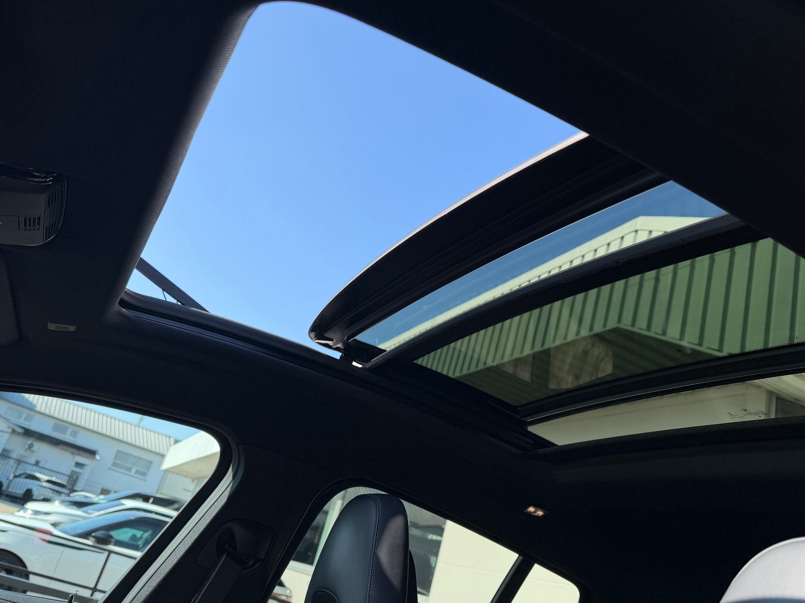 Fahrzeugabbildung BMW X4 M Competition/HUD/HARMAN-KARDON/S-DACH/AMBIEN