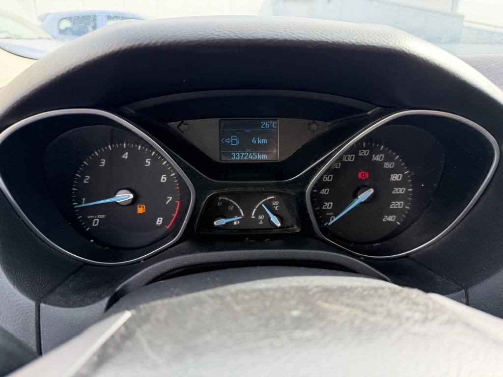 Ford Focus 2012 — photo 7
