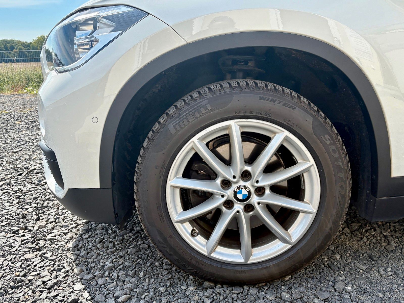 Fahrzeugabbildung BMW X1 xDrive18d Aut. Navi M SPORTLENKRAD Scheckheft