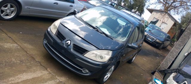 Renault Scenic 1.5 dCi 110CV Dynamique