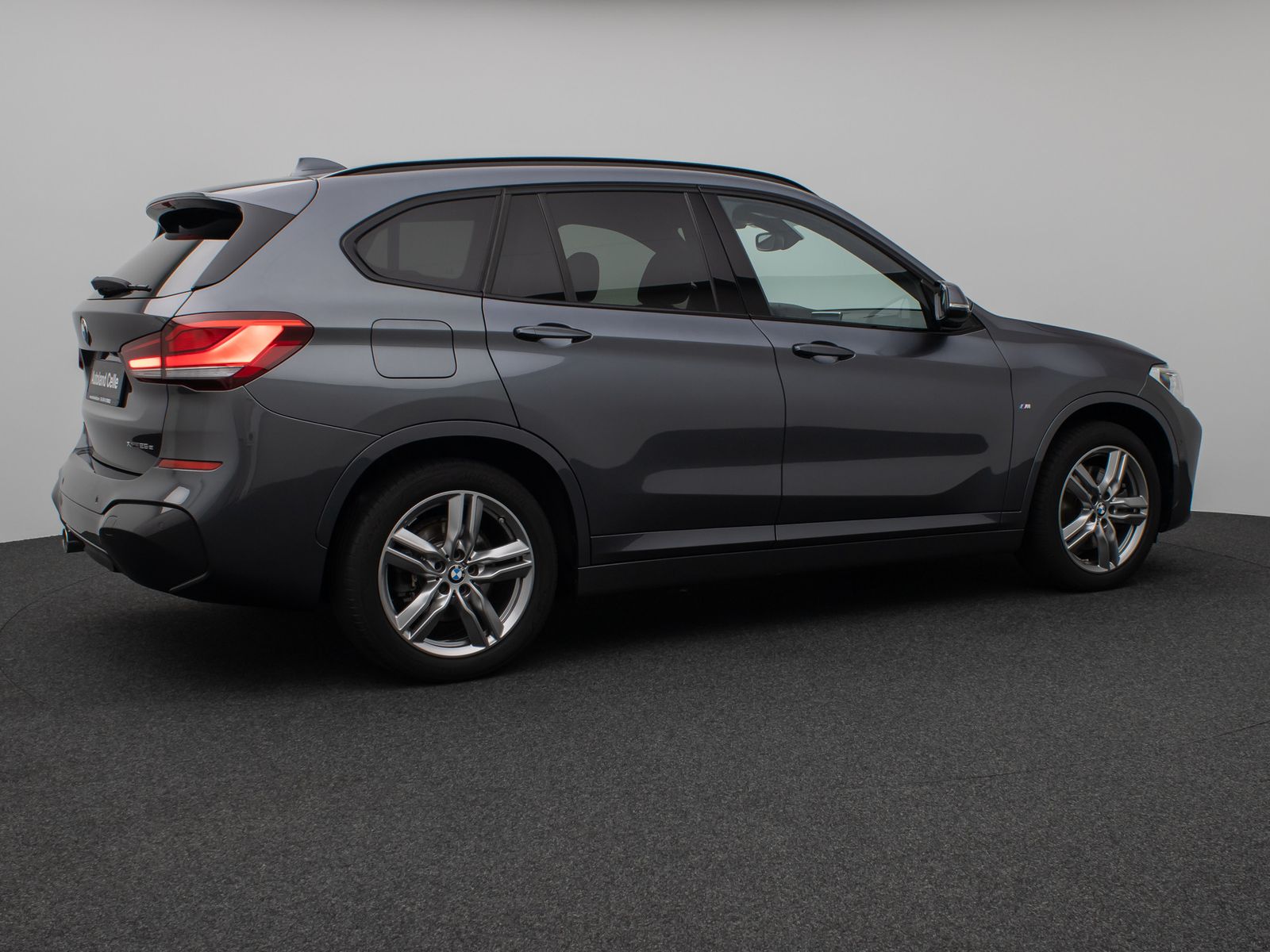 Fahrzeugabbildung BMW X1 xD25e M Sport Panorama DAB Navi LED 18Zoll