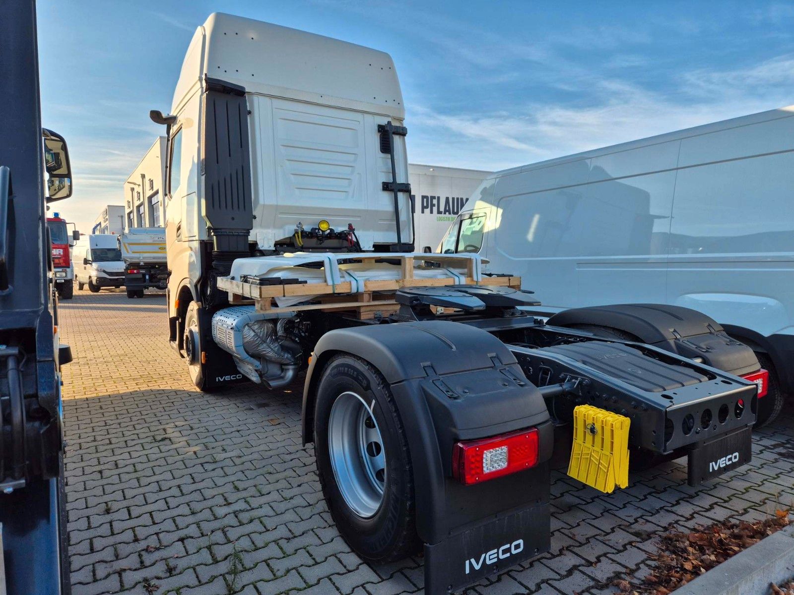 Fahrzeugabbildung Iveco S-Way AS440S46T/FP