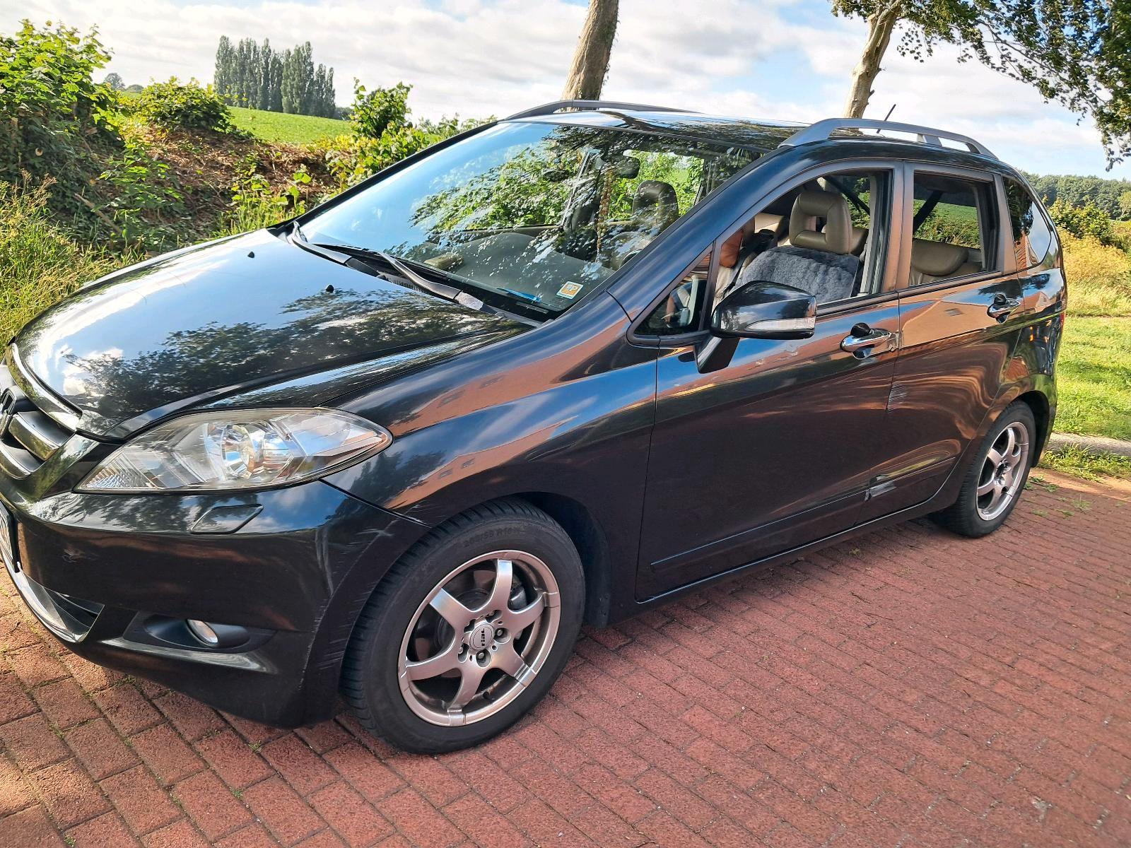 Honda FR-V