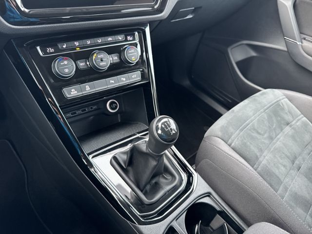 Touran HIGHLINE 1.4 TSI NAVI ACC LED PDC SHZ AHK