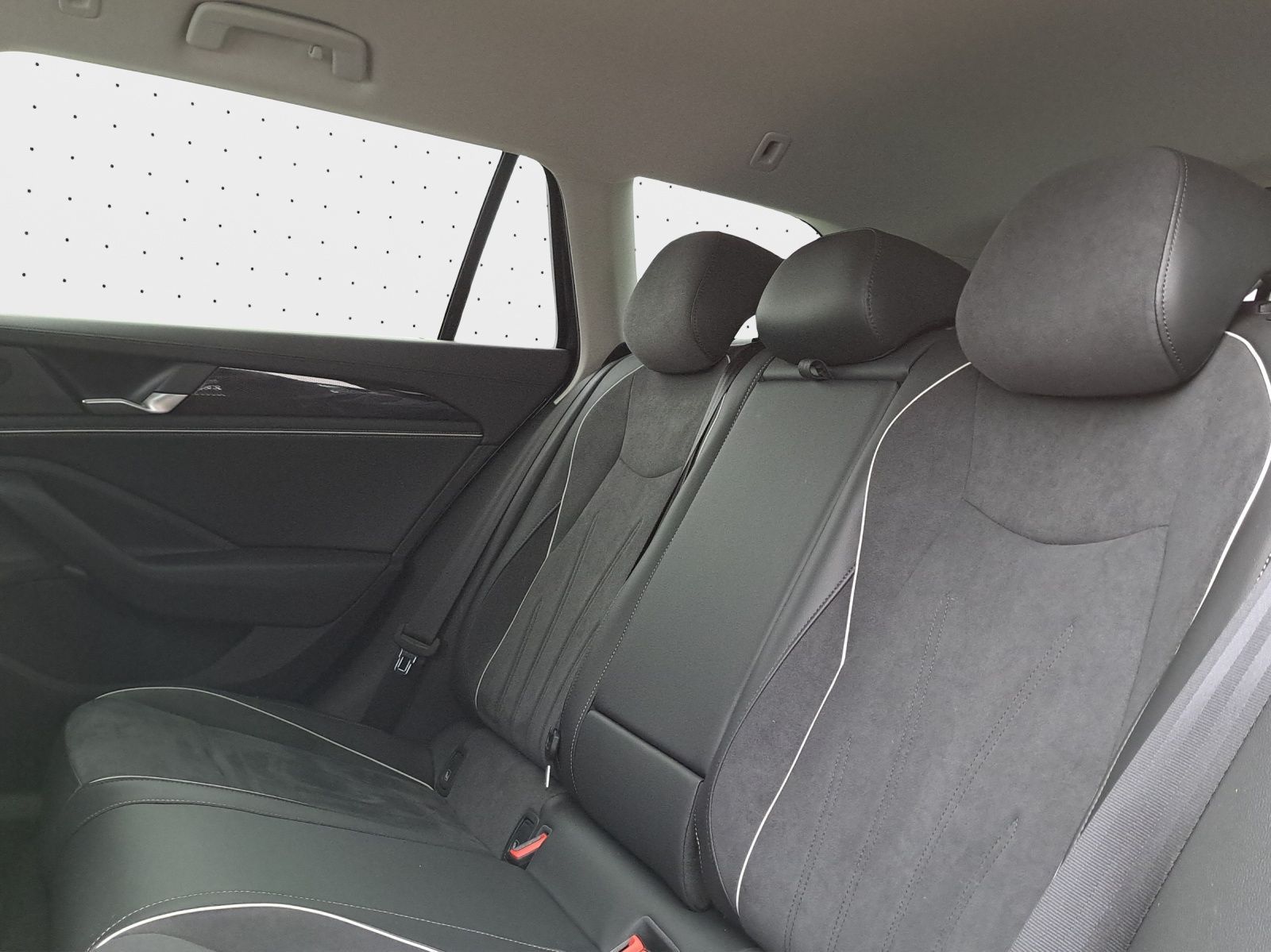 Volkswagen Passat - Bild 14