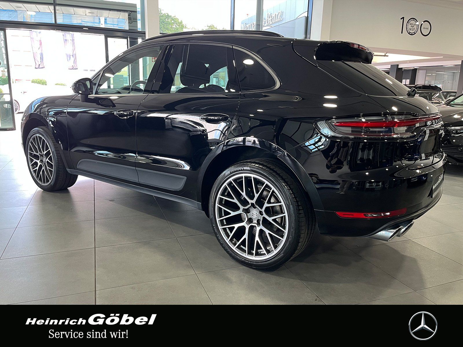 Fahrzeugabbildung Porsche Macan PANO+360°KAMERA+BOSE+CARPLAY+PASM+PDLS+
