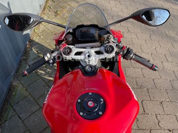 Ducati Panigale V2
