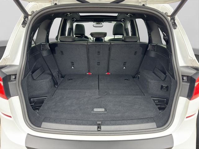 Fahrzeugabbildung BMW 218i Gran Tourer M Sport 7-Sitzer+Pano+HiFi+AHK