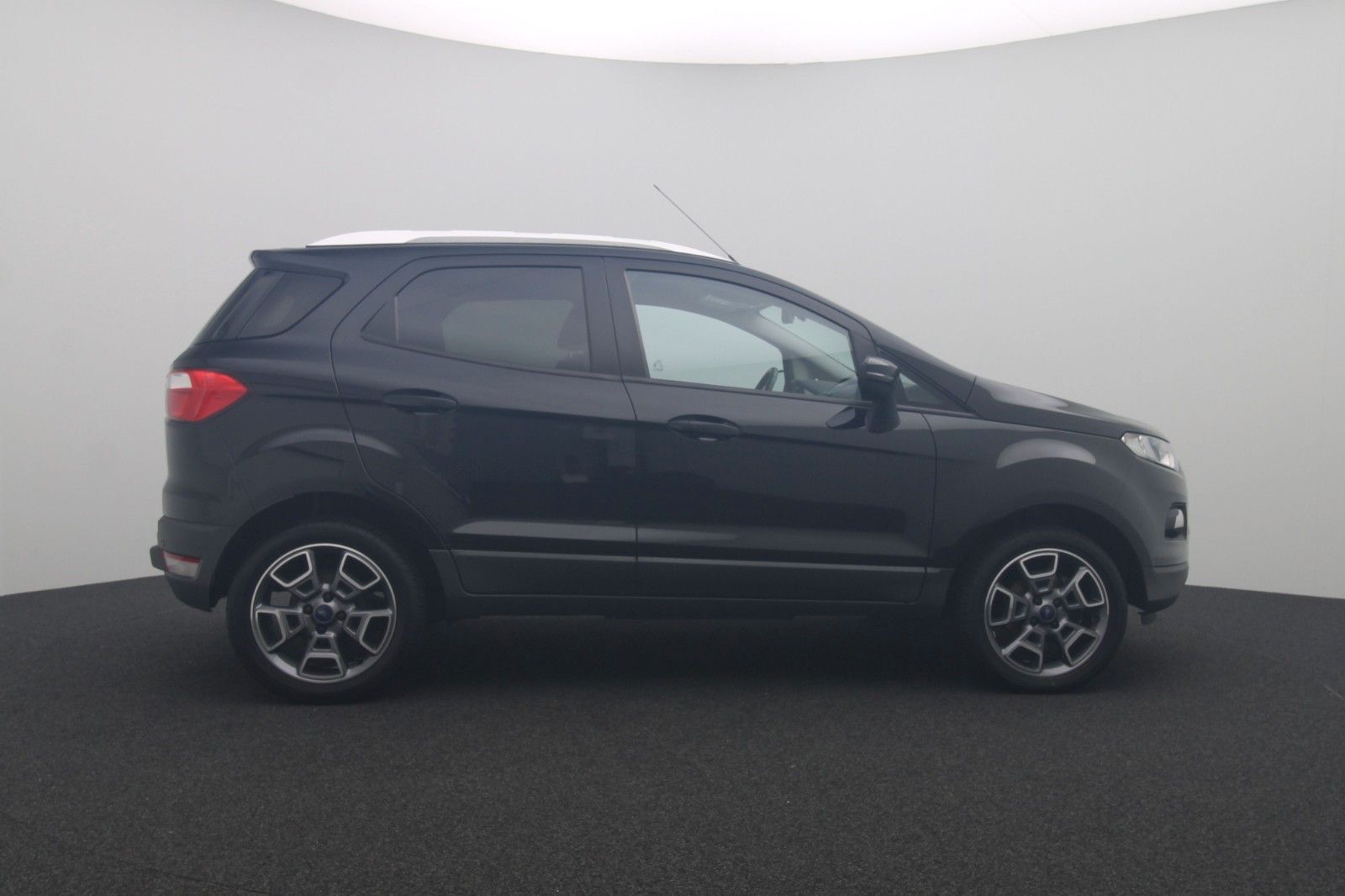 Fahrzeugabbildung Ford EcoSport 1.0 Titanium PDC TEMPO SHZ