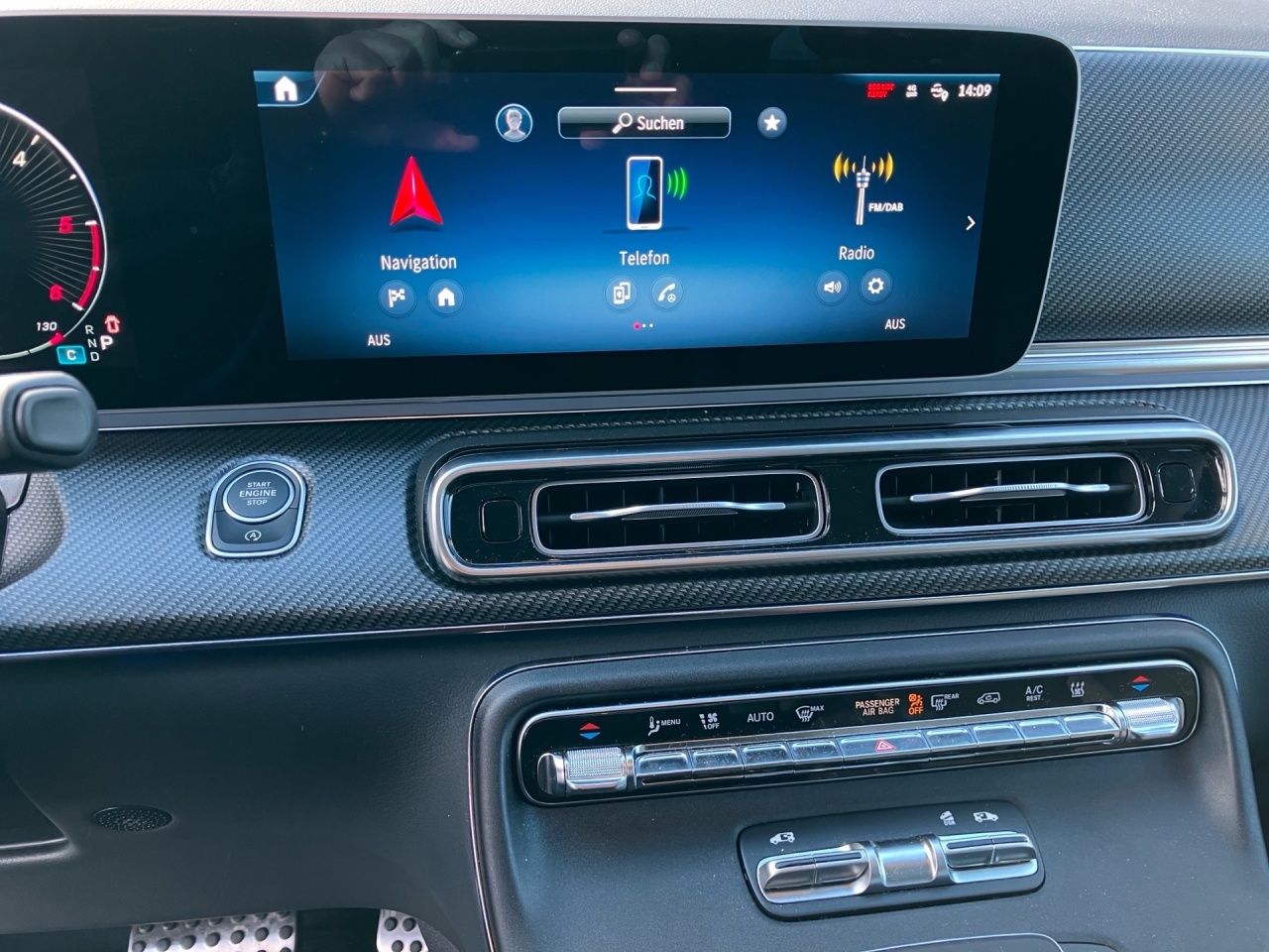 Fahrzeugabbildung Mercedes-Benz V 300 d STY/L 4x4 ALLRAD+AIRMATIC+PANO+AHK+LED