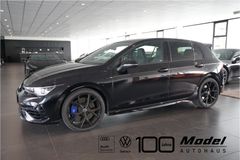 VW Golf R 4Motion | Matrix | Pano | DCC | 270 km/h VW Golf R 4Motion | Matrix | Pano | DCC | 270 km/h