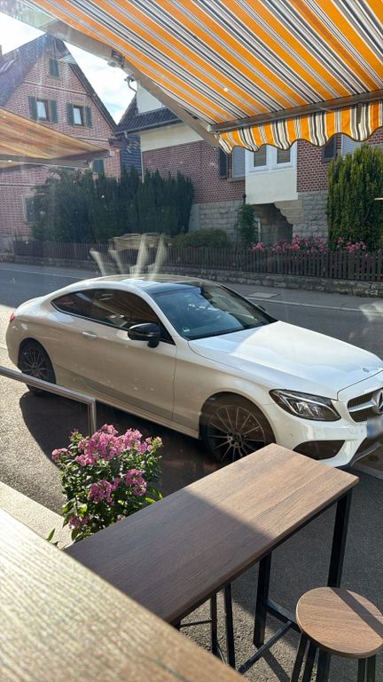 Image of Mercedes-Benz C 200