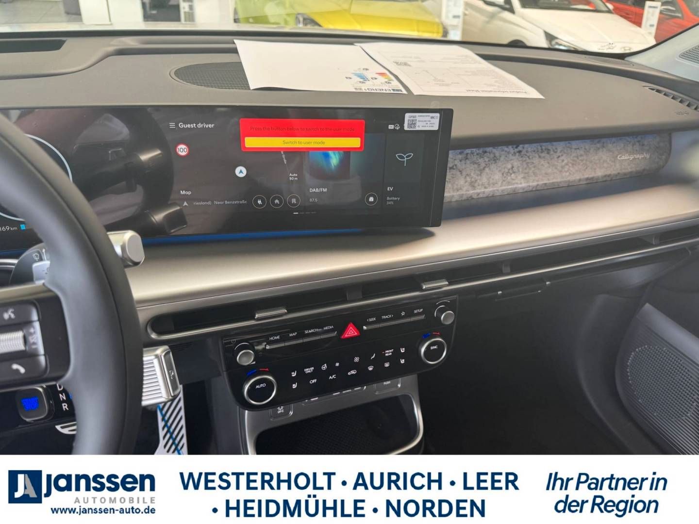 Fahrzeugabbildung Hyundai IONIQ 9 UNIQ Panorama-Glas-Schiebedach, Swivel-P
