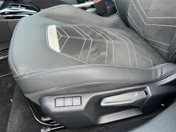 Opel Corsa Electric GS Panorama-Dach Alcantara-Ausst.