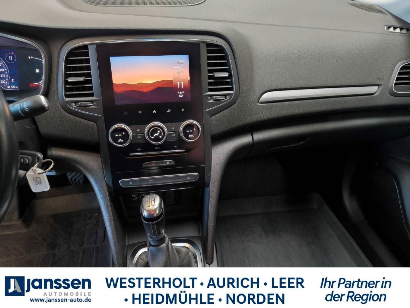 Fahrzeugabbildung Renault MEGANE 5-Türer ZEN TCe 115 GPF