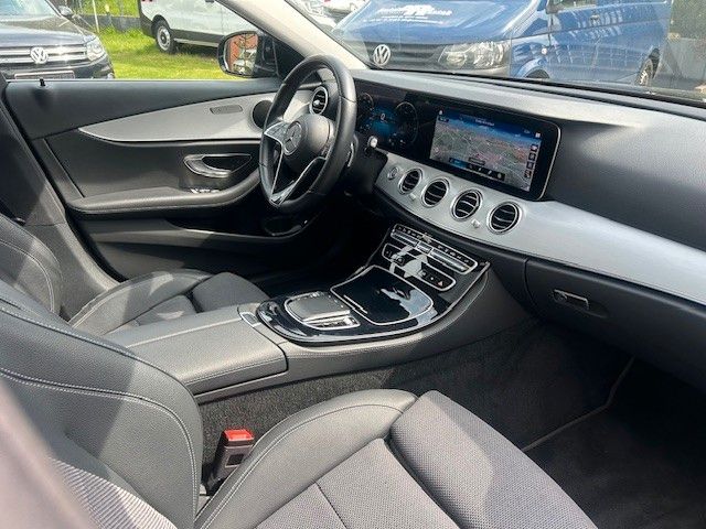 Mercedes-Benz E 300 de 9G Avantg.EQ Power Navi Wi-Creen APS LM imagem 2