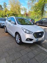 Hyundai hunday ix35 2.0CRDi 135KW  4WD - Hyundai ix35 Gebrauchtwagen in Frankfurt