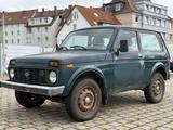 Lada Niva Only nur für Gewerbe/Export - Lada Niva mit Benzin-Antrieb: Geländewagen, Only