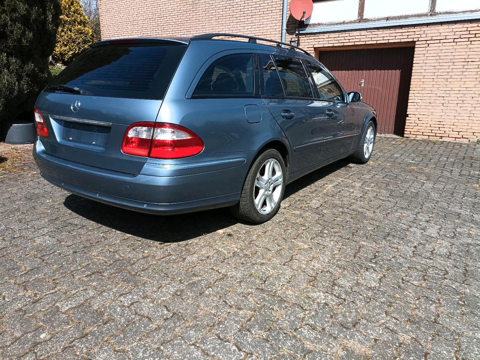 Mercedes-Benz E500 2004 — photo 5