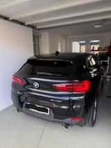 BMW X2 20i sDr M-Sport Paket NAVI PANO KAMERA H& - BMW X2 von privat