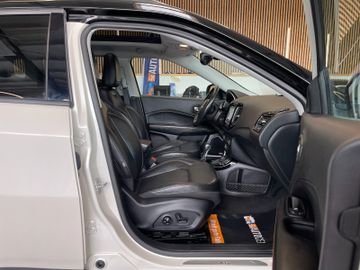 Jeep Compass Limited 4WD Aut. *NAVI*LEDER*AHK*LEDER*