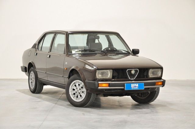 Alfa Romeo Alfetta 1.6 carburatori CRS ottima