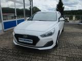 Hyundai i30 cw Pure+Navi+Kamera - Hyundai i30: Pure