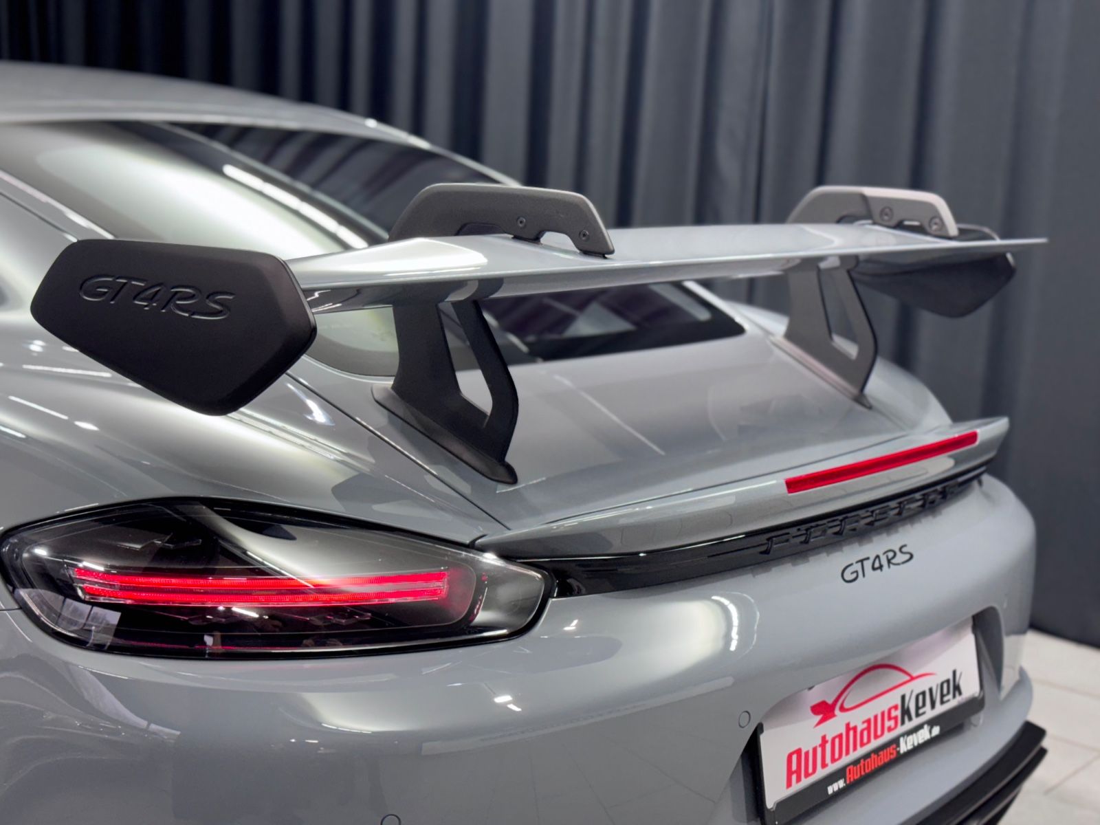 Fahrzeugabbildung Porsche Cayman GT4 RS |CLUBSPORT-PAKET|SPORT-CHRONO|