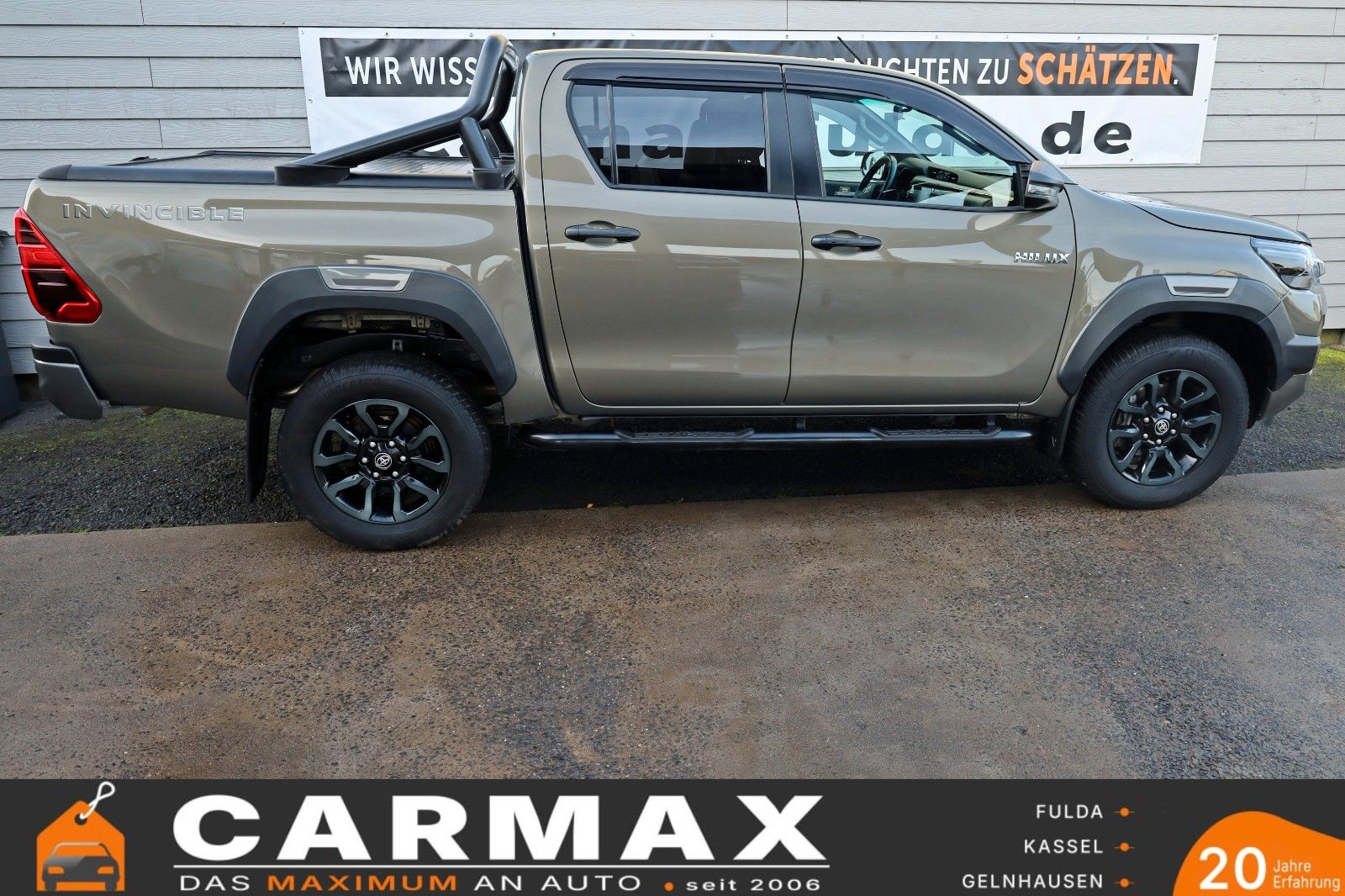 Fahrzeugabbildung Toyota Hilux 2.8 D-4D 4x4Invincible,Leder,ACC,Rollo,AHK