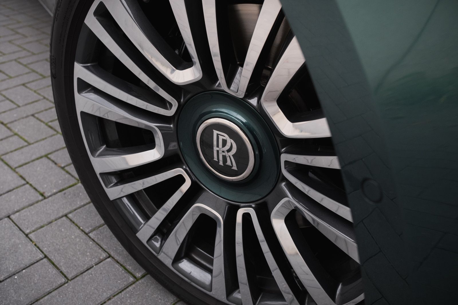 Fahrzeugabbildung Rolls-Royce Ghost EWB-Dt.Auto-