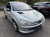 Peugeot 206 1.4 16V Quiksilver - Peugeot 206: 16v