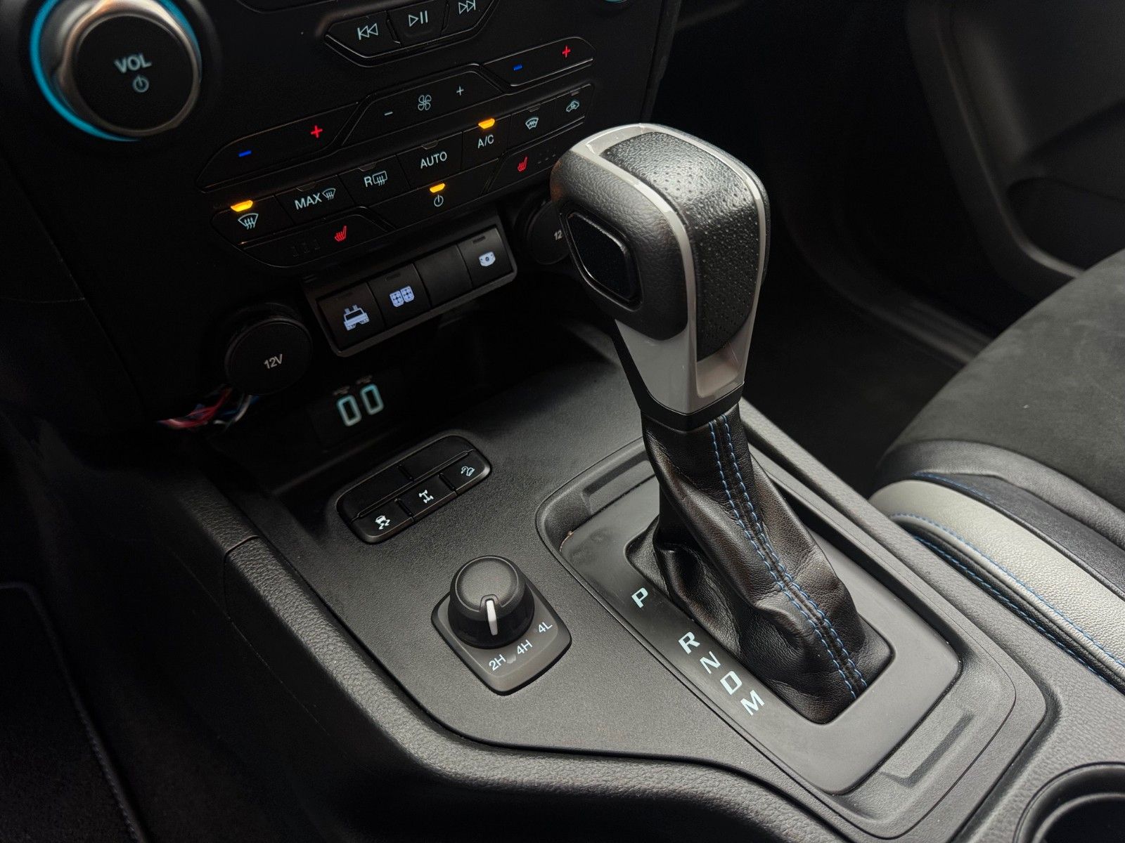 Fahrzeugabbildung Ford FORD RANGER 2.0 TDCI PANTHER RAPTOR 4X4