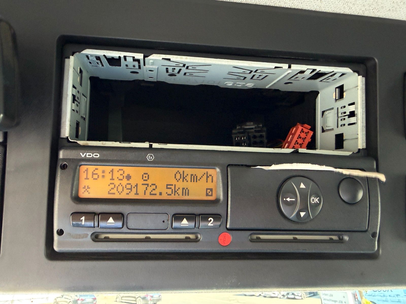 Fahrzeugabbildung Mercedes-Benz Arocs 3251K 8x4 AMTEC Thermokipper +Sprider M25E