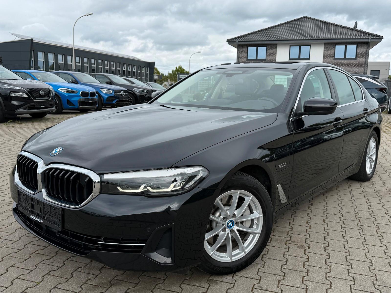 BMW 530e xDrive PHEV* ACC * Schiebedach
