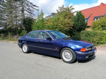 BMW 528 - 8