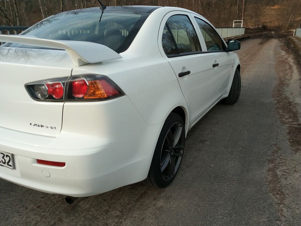 Image of Mitsubishi Lancer