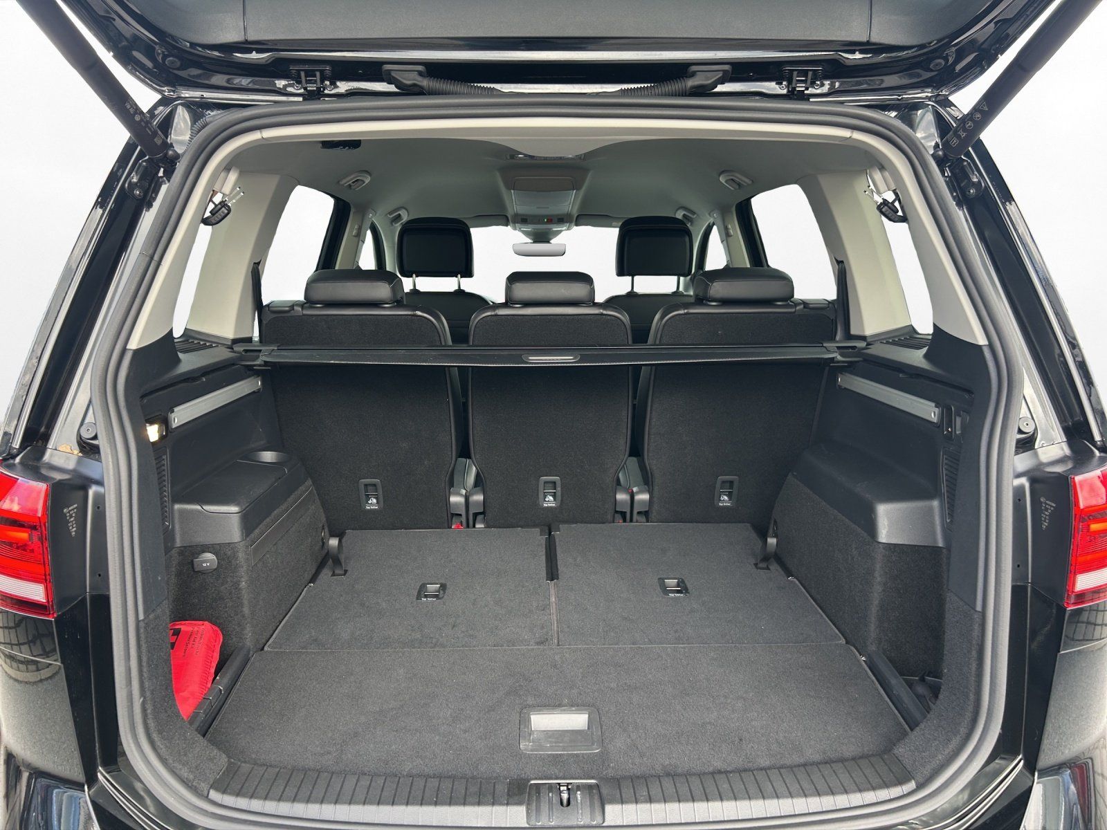 Volkswagen Touran - Bild 15