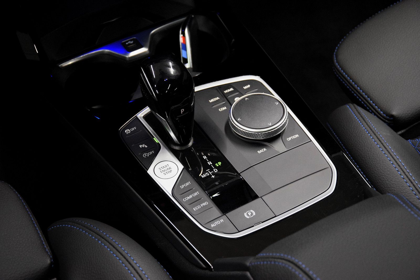 Fahrzeugabbildung BMW M235 i xDrive Gran Coupe Pano LED Memory ACC