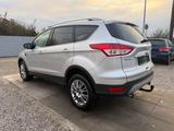 Ford Kuga 1,6 Titanium Sportsitze Sport Lenkrad - Ford Kuga: Sport