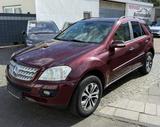 Mercedes-Benz ML 320 CDI Off-Road Aut. Leder Bi-Xenon Airmatic - Mercedes-Benz ML 320 in Leverkusen