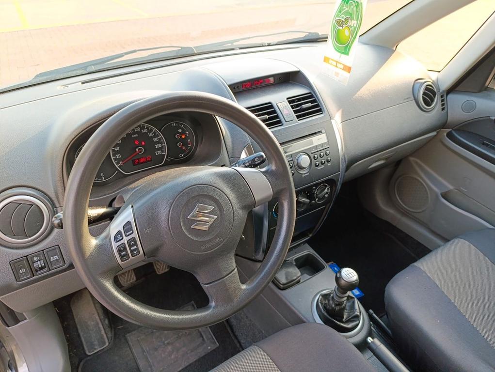 Suzuki SX4