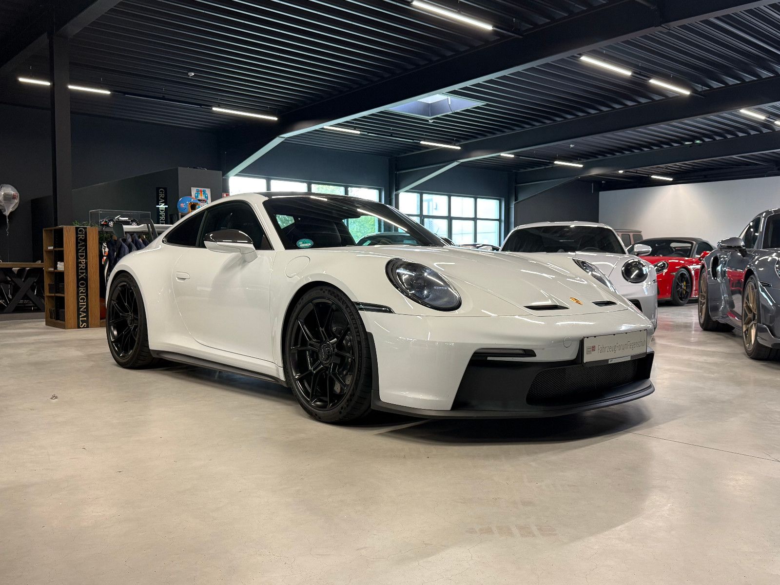 Fahrzeugabbildung Porsche 992/911 GT3-Lift-Clubsport-PCCB-90L.-LED