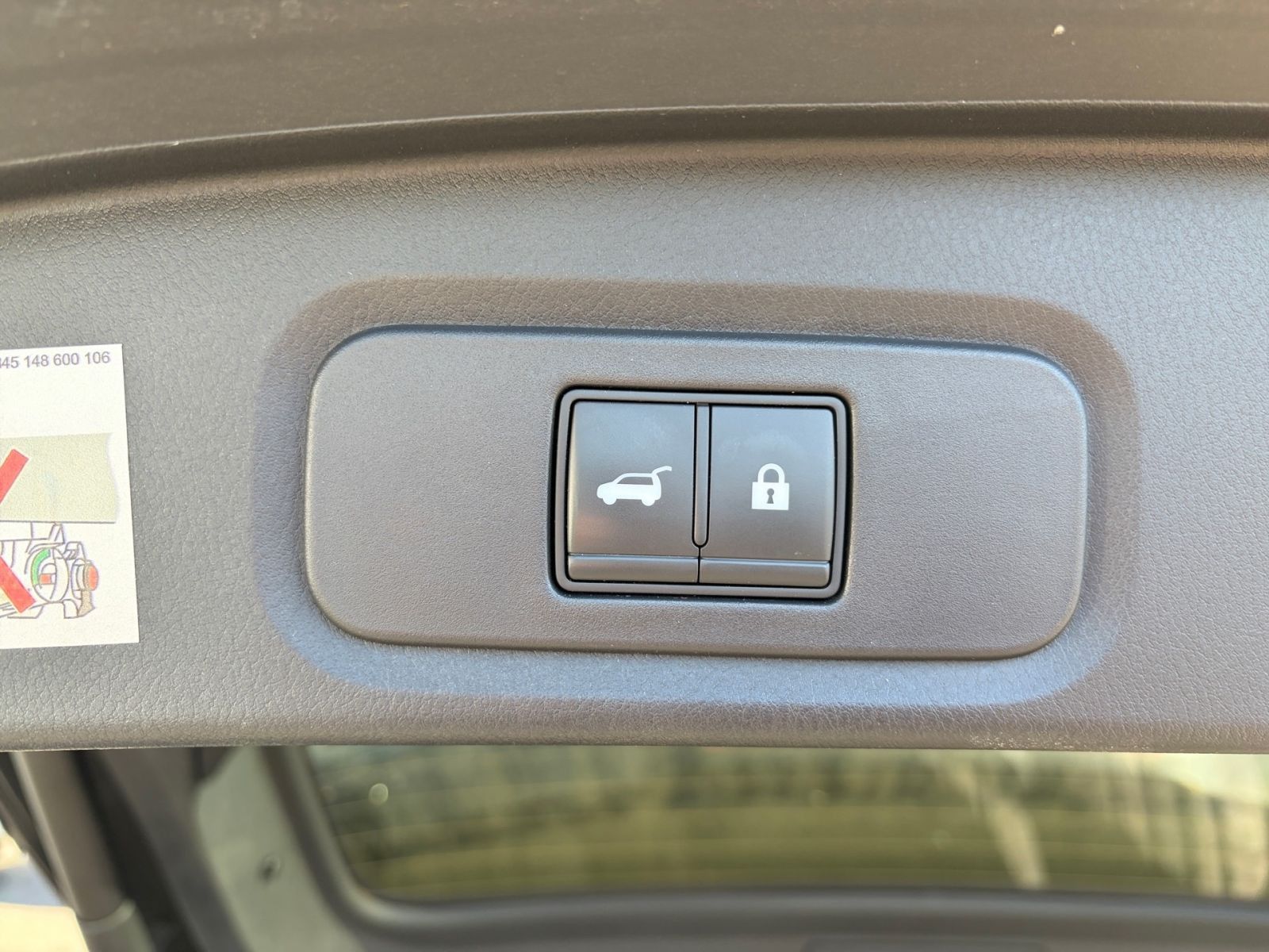 Fahrzeugabbildung Nissan Qashqai 1.3 DIG-T Tekna*Navi*AHK*360°Kamera*SHZ*
