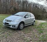 Mercedes-Benz A 170 Elegance Wenig Kilometer guter Zustand - Mercedes-Benz A 170 mit Panoramadach