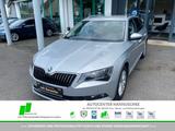 Skoda Superb 1.5 TSI DSG Combi Ambition + XEN/NAV/EPH - silberne Skoda Superb