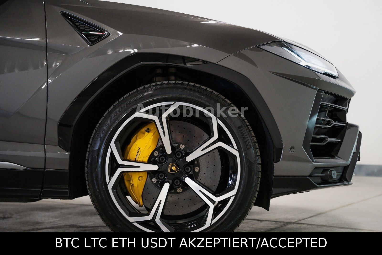 Lamborghini Urus – pogled 16